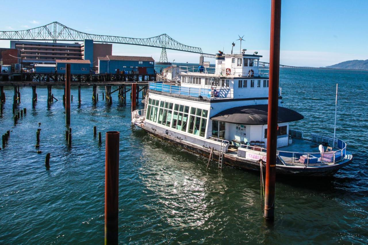 Parker Landing Hotel Astoria Exterior photo